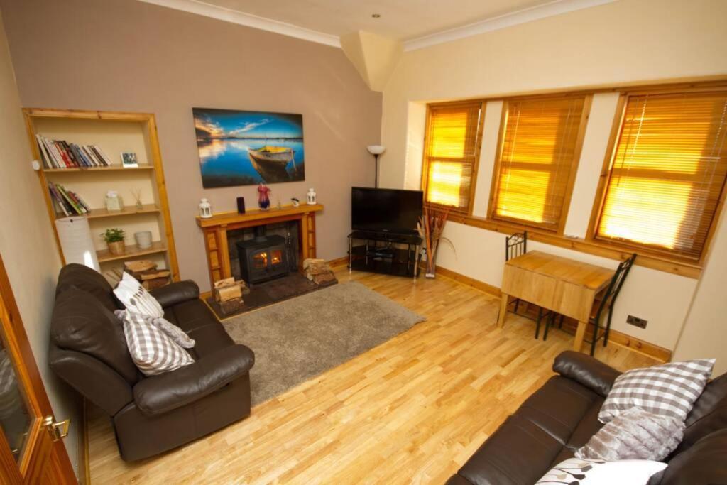 Mallaig Self Catering Apartment Екстер'єр фото